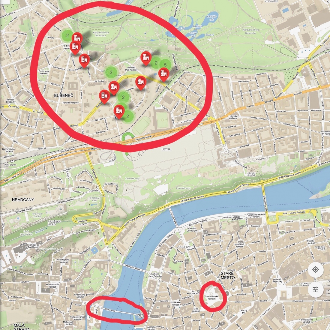 Screenshot from hlidacipes.org, showing Bubeneč (Little Moscow, Little Russia) on the map, in relation to popular tourist spots: the Charles Bridge and Old Town Square.